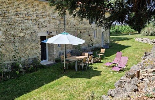Saint-Pierre-d'Amilly Maison | Domaine de Pégon -gite 2A Le Mignon