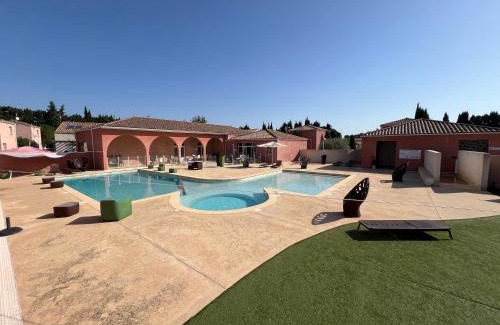 Saint-Christol Maison | Domaine de Bacchus-Villa Occitane-Climatisée 4 couchages