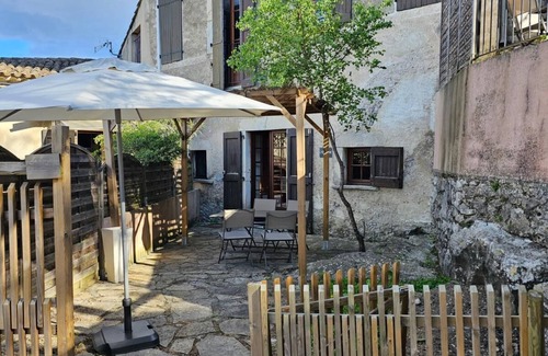 Sauve Appartement | Domaine de Bagard - Gîte la BERGERIE 89m² 2/6 pers Terrasse