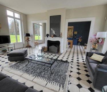 Lassay-sur-Croisne Maison | Domaine de charme - Les Places