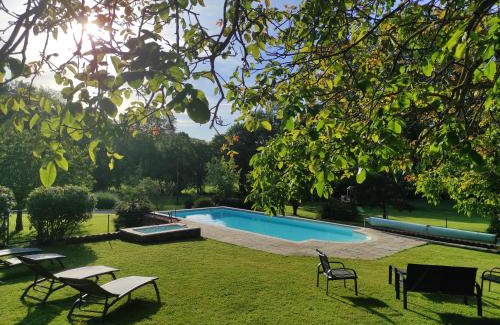 Saint-Juire-Champgillon Lit Et Petit-Déjeuner | Domaine de l'Orfraie