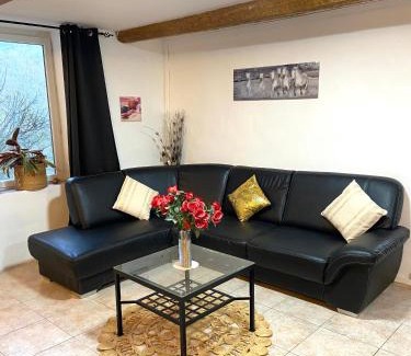 Villefloure Maison | Domaine de Gourgounet gîte à la ferme, Gite de groupe 25 couchages avec piscine privative
