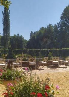 Le Bugue Appartement | Domaine de La Barde apartments in the old walnut mill and forge