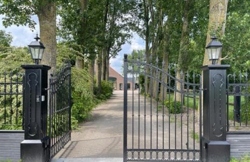 Zuid-Beijerland Maison | domaine de la bergerie