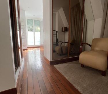 Rolleboise Hôtel | Domaine De La Corniche