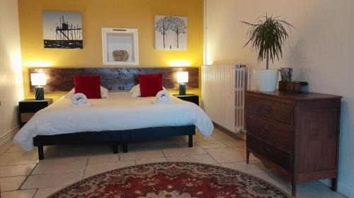 Saint-Jean-d'Angely Lit Et Petit-Déjeuner | Domaine de Pelouaille - chambre d'hôtes