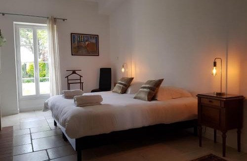 Saint-Jean-d'Angely Lit Et Petit-Déjeuner | Domaine de Pelouaille - chambre d'hôtes