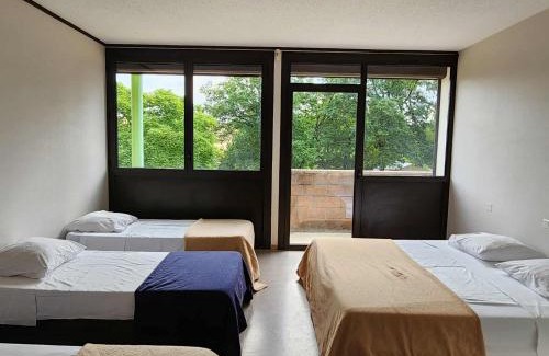 Saint-Amans-des-Cots Hôtel | Domaine de Sangayrac