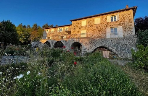 Coubon Lit Et Petit-Déjeuner | Domaine de Souchiol