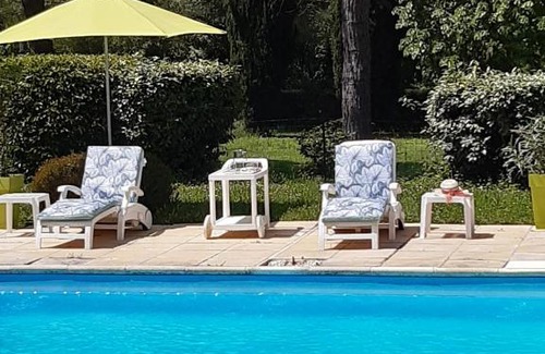 Lussan Lit Et Petit-Déjeuner | Domaine des Cypres