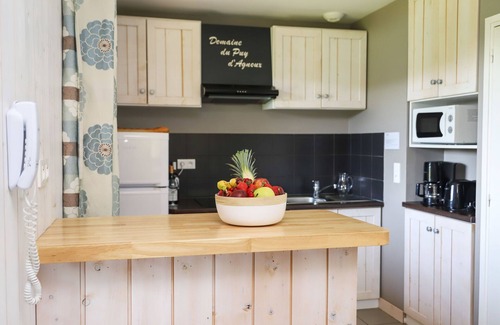 Meyrignac-l'Eglise Maison | Domaine des Monédières - Chalet Lac 4-6 by Interhome