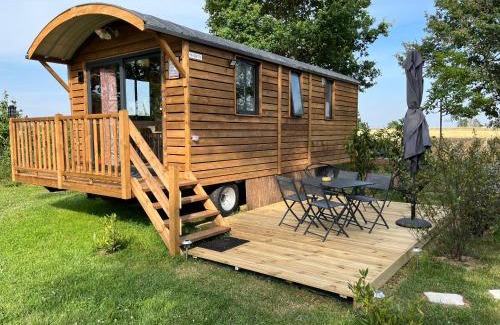 Marigny-les-Reullee Chalet De Ski | DOMAINE DES GALINACES ROULOTTE LA ROUSSETTE 2-4P