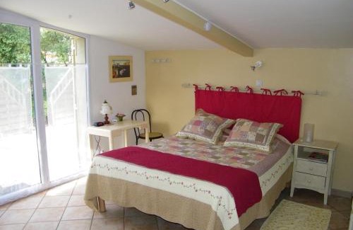 Galargues Maison | Domaine du bois gîte Marion