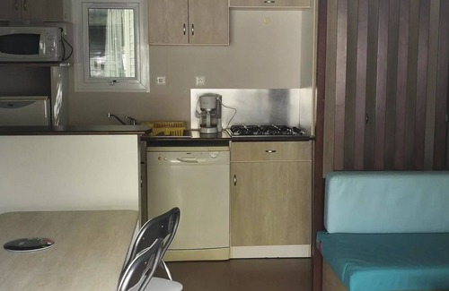 Prayssas Maison | Mobilhome DUO - 2 chambres, 2 salles de bain, 2 WC, 1 canapé-lit, lave vaisselle, 43,5m² terrasse comprise 6 personnes