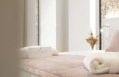 Marols Hôtel | Domaine et Château de Valinches