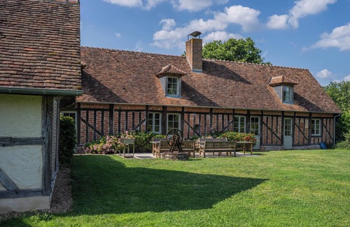 Pierrefitte-sur-Sauldre Maison | Domaine en Sologne - 20 beds, pool, spa, nature & ponds