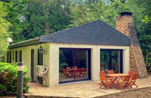 Saint-Pierre-de-Frugie Maison | Domaine privé au coeur du Périgord Vert avec villa, piscine, étangs et bois