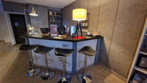 Comberjon Lit Et Petit-Déjeuner | Domaine Le Puits du Moulin