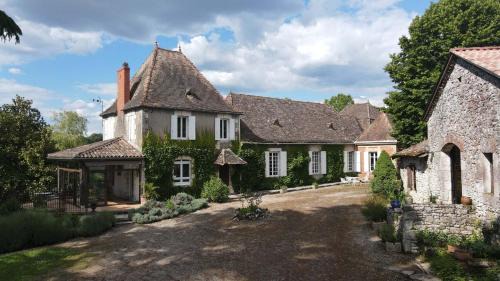 Pomport Maison | Domaine Les Olivoux