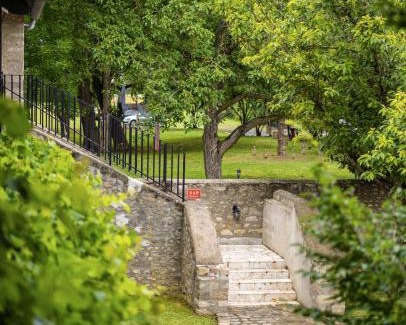 Guillerval Hôtel | Domaine Malar