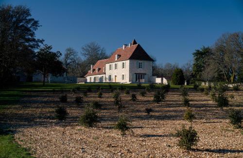 Savignac-les-Eglises Maison | Domaine Truffier du Grand Merlhiot