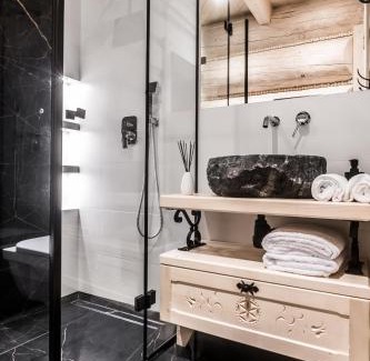 Poronin Chalet De Ski | Domek Góralski Niedźwiedzia Gawra & Sauna Zone by RentiloPL