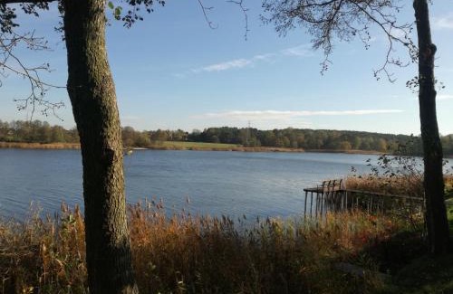 Lack Cabine | Domek letniskowy nad jeziorem