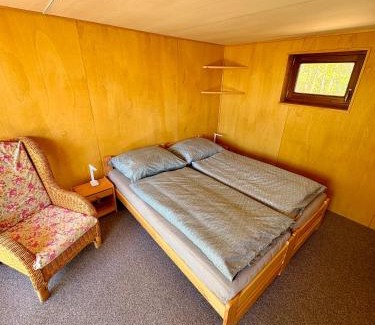Kunratice u Cvikova Maison | Domek nad skálou