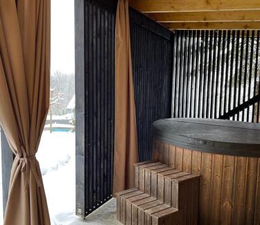 Krzyzowka Maison | Domek w dolinie
