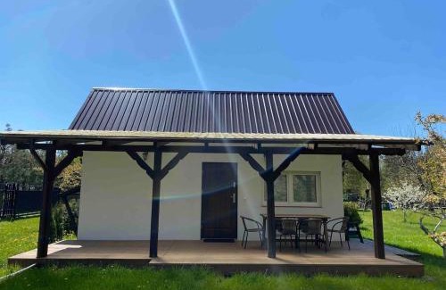 Przechlewo Maison | Domek w ogrodzie przy lesie i jeziorze GiNTEROWO