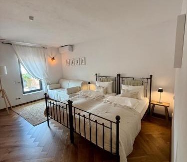 Prundeni Maison | Domeniul Drăgași
