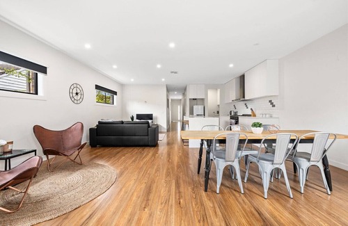 Clayton South Appartement | Domi Rentals - The Rayhur Residence