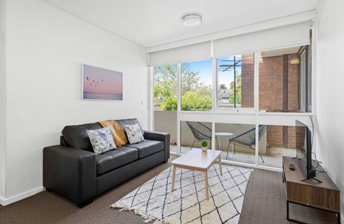 St. Kilda East Appartement | Domi Rentals - The Alma Apartment