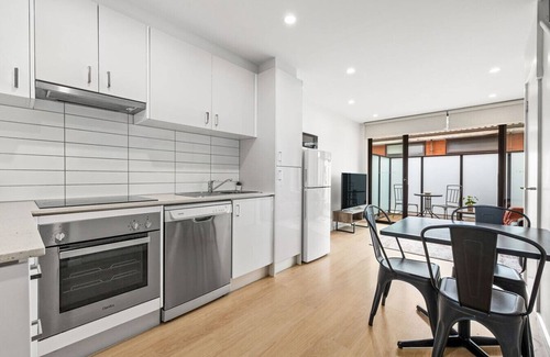 St. Kilda East Appartement | Domi Rentals - The Carlisle Apartments