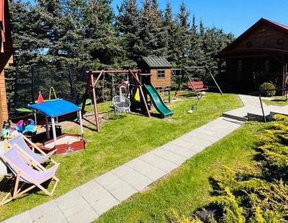 Karwie Maison | Domki Na Mazurskim Wzgórzu