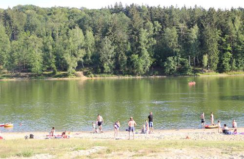 gmina Olszyna Cabine | Domki nad jeziorem w Karłowicach