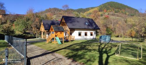 Ochotnica Dolna Maison | Domki Pod Brzyzkiem