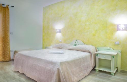 Sant'Antioco Maison | Domo La Vela - Affittacamere - Living Sant'Antioco