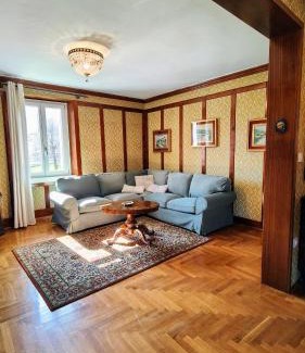 Terzolas Appartement | Domus Anicio - Spazioso Loft con Giardino