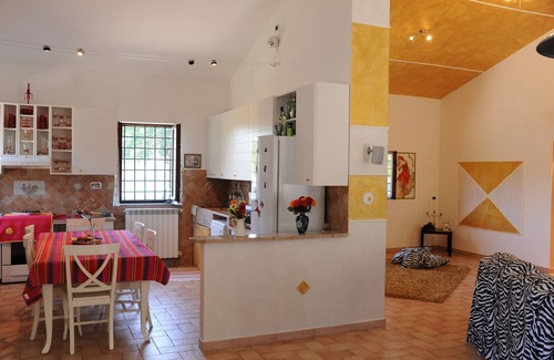 Montelanico Villa | Domus Mariae: pas de piscine partagée idéale pour les enfants près de Rome, bord de mer, cheval, golf, ski