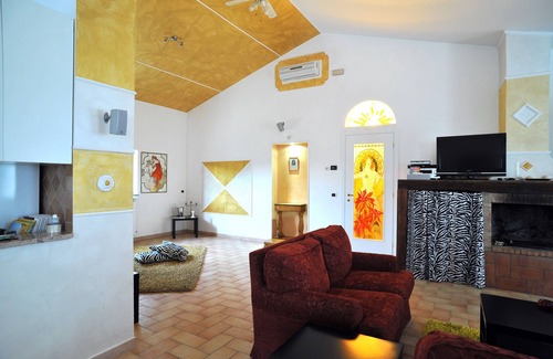 Montelanico Villa | Domus Mariae: pas de piscine partagée idéale pour les enfants près de Rome, bord de mer, cheval, golf, ski
