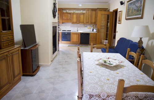 Cerreto Appartement | Domus Palombi - Grand appartement à 200 mètres de la gare et à 700 m de la mer