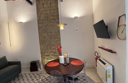 Vasto Maison | DOMUS RAFFAELE, True and Unique Heart of Naples, a stone's throw from Piazza Garibaldi