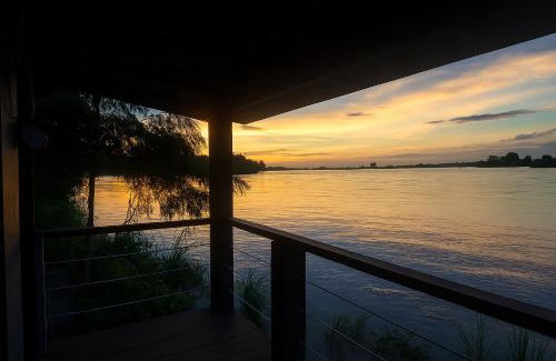 Champasak Province Maison | Don Falang Homestay- Private Island