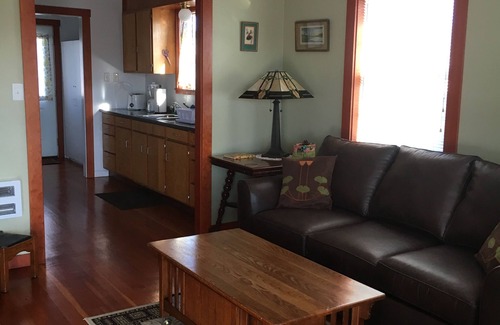 Lakeside Maison | N'obtenez pas de chambre…. Obtenez une maison! la maison intime