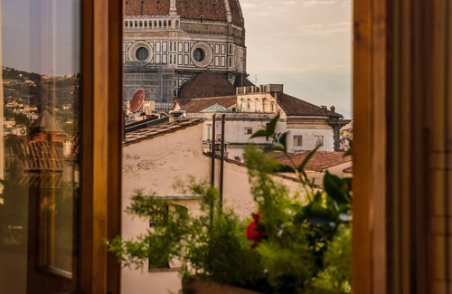 Sant' Ambrogio Appartement | Loggia della Torre Donati : vue spectaculaire sur le Duomo, au cœur de Florence