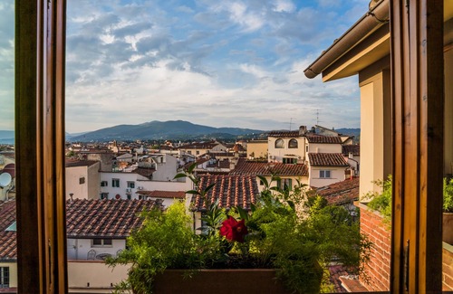 Sant' Ambrogio Appartement | Loggia della Torre Donati : vue spectaculaire sur le Duomo, au cœur de Florence