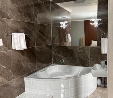 Rustenburg Maison | DonDave Guesthouse