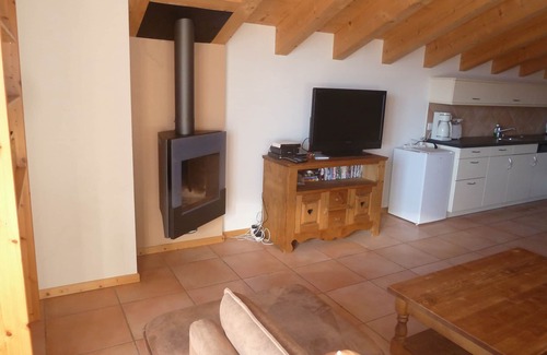 Champoussin Appartement | Doorstep skiing from a 'chocalate box' Swiss ski village