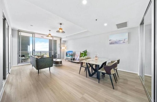 St. Leonards Appartement | Doorstep to Metro & Iconic Harbour Bridge View